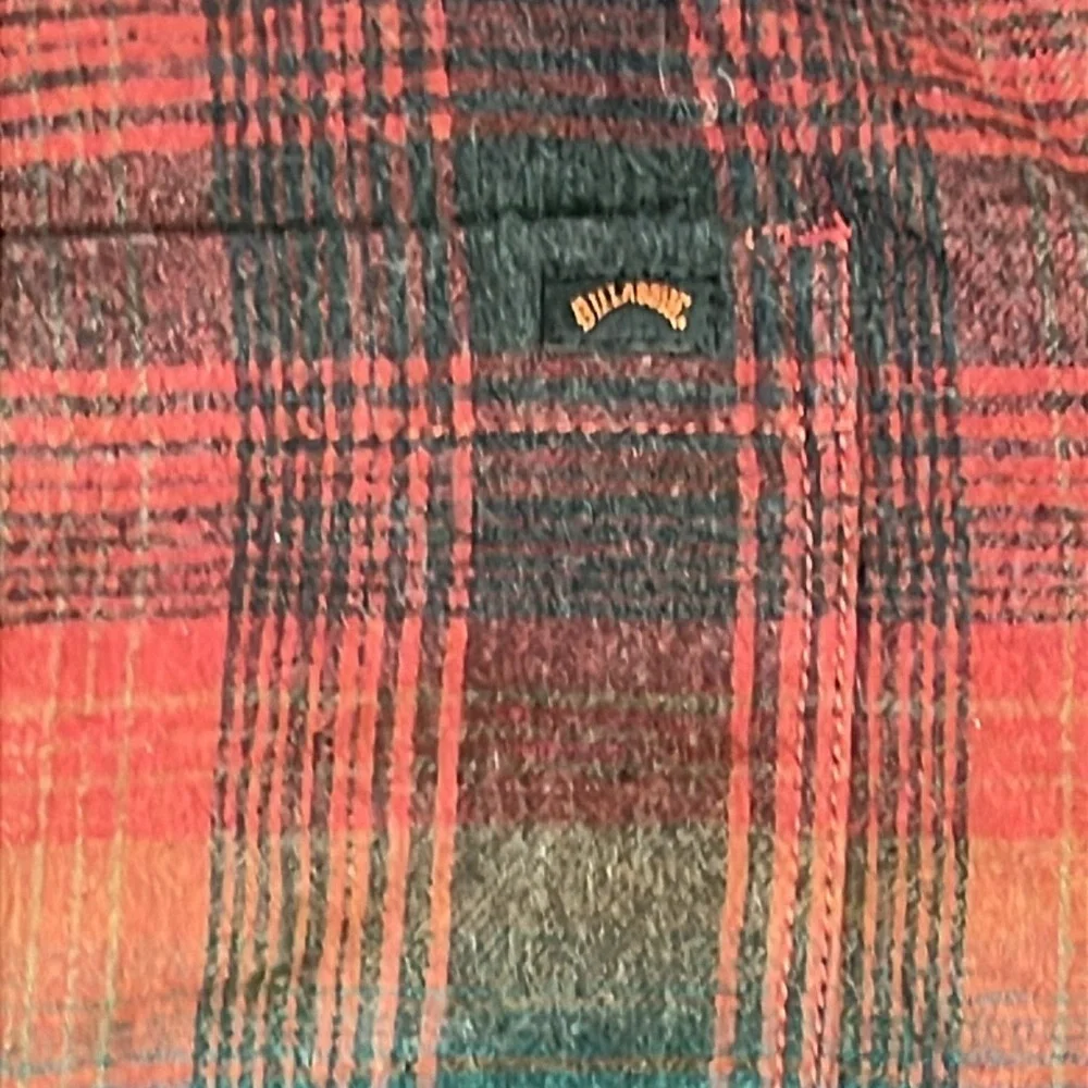 Billabong Coastline Wave Washed Plaid Flannel button down long sleeve Shirt